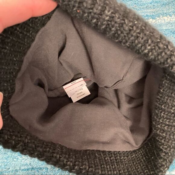 North Face Classic Knit Beanie Grey Hat - Picture 4 of 8